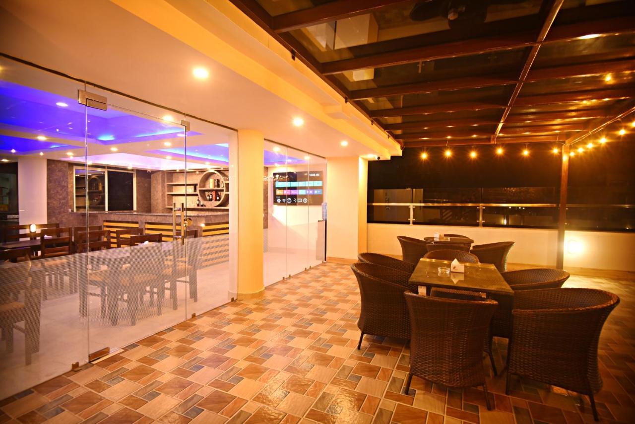 Hotel Simal Катманду Екстериор снимка