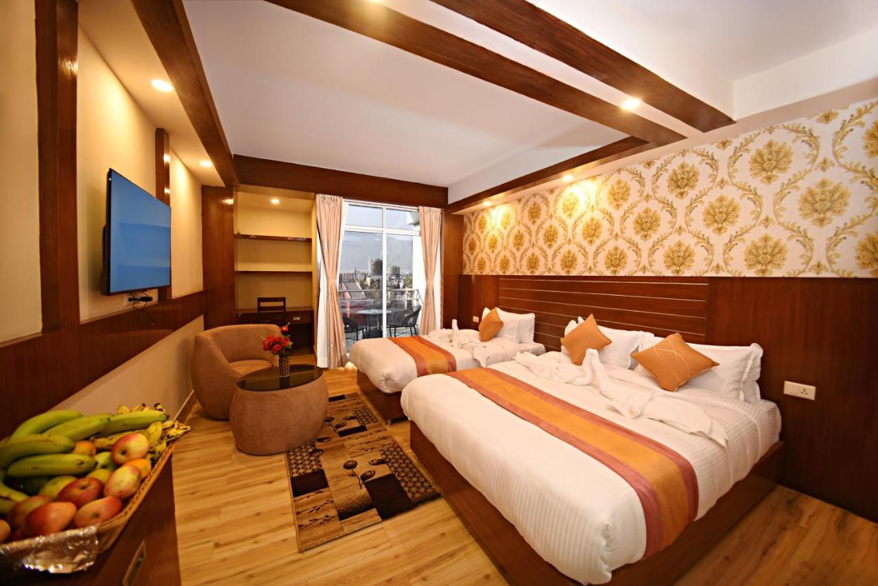 Hotel Simal Катманду Екстериор снимка
