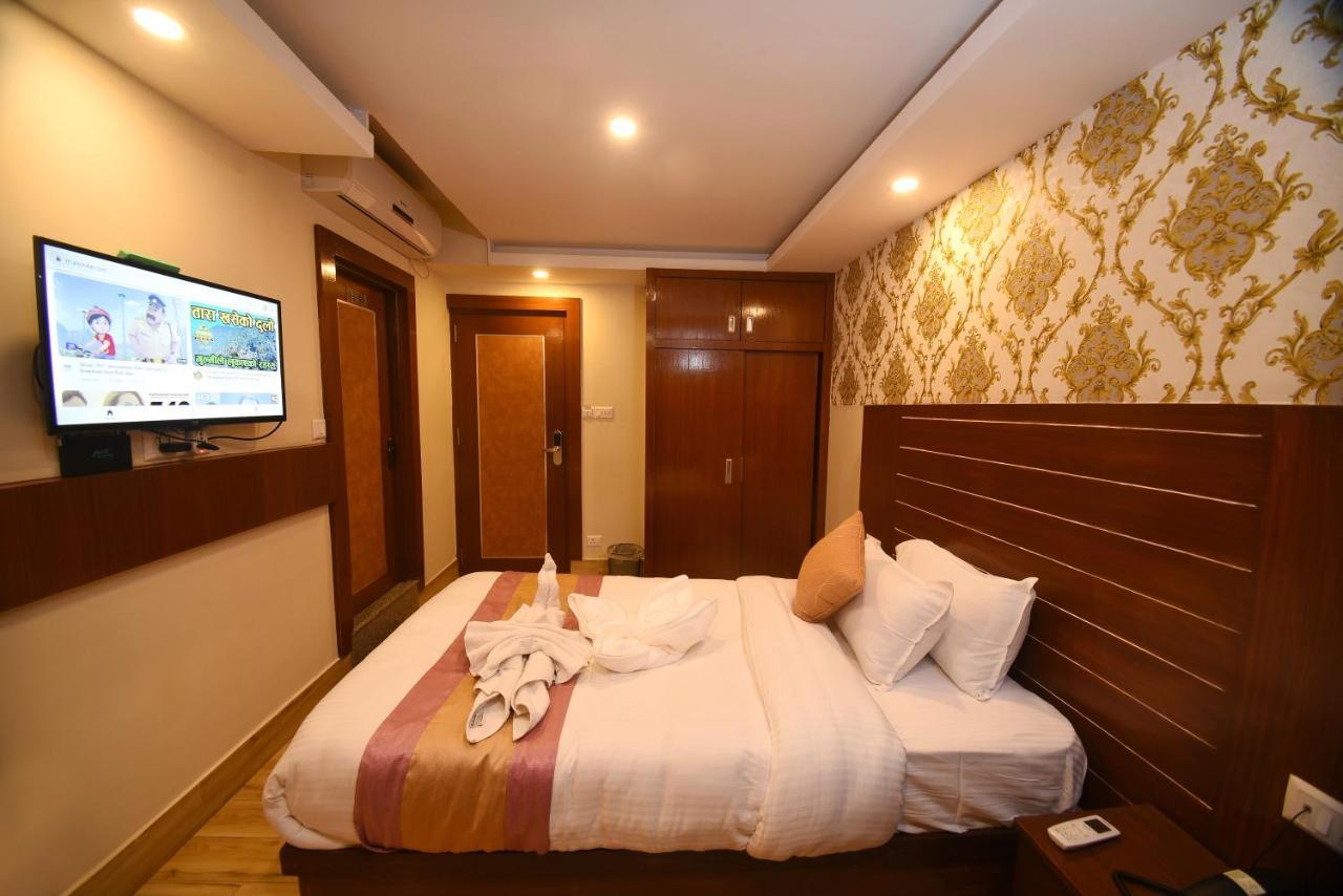 Hotel Simal Катманду Екстериор снимка