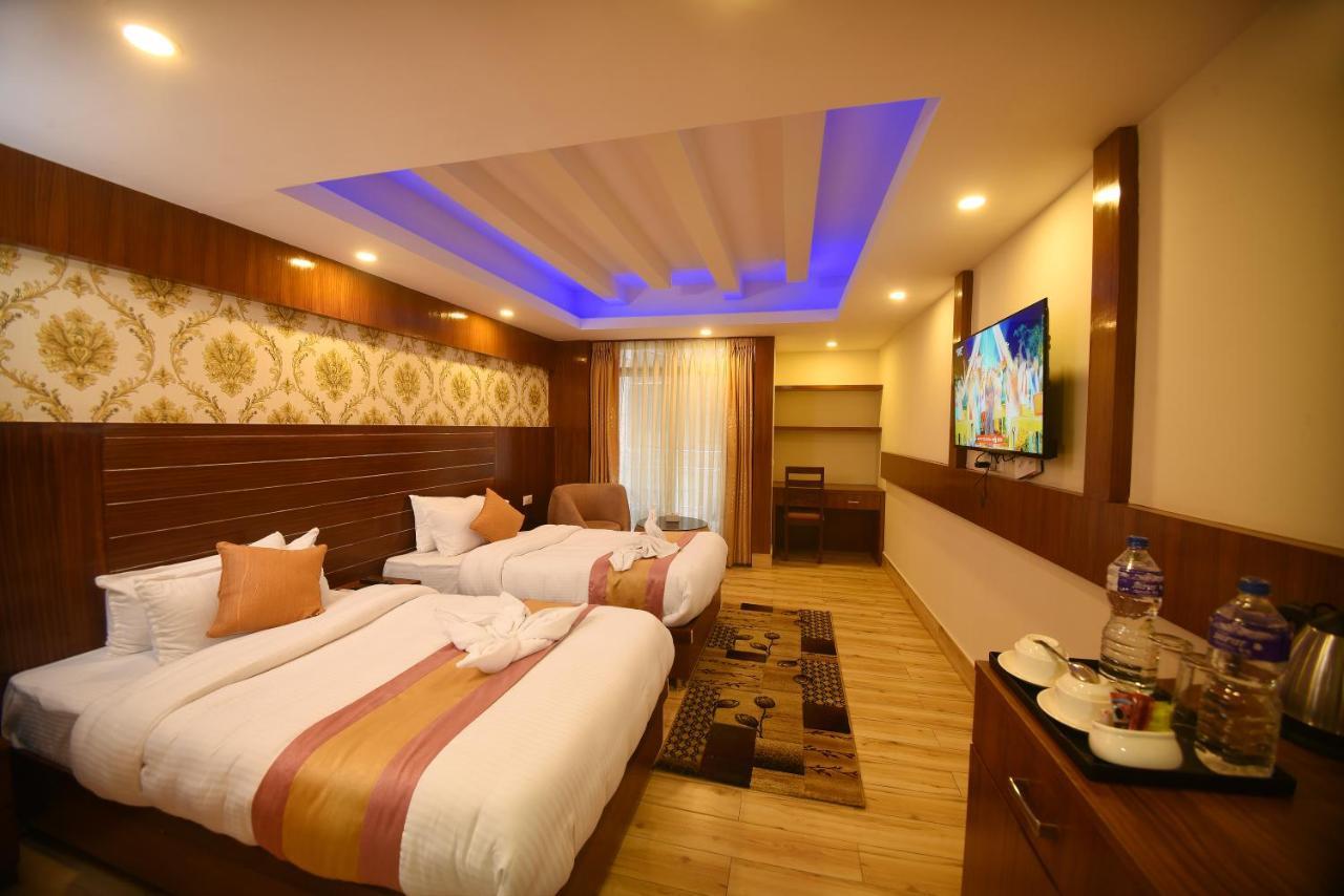 Hotel Simal Катманду Екстериор снимка
