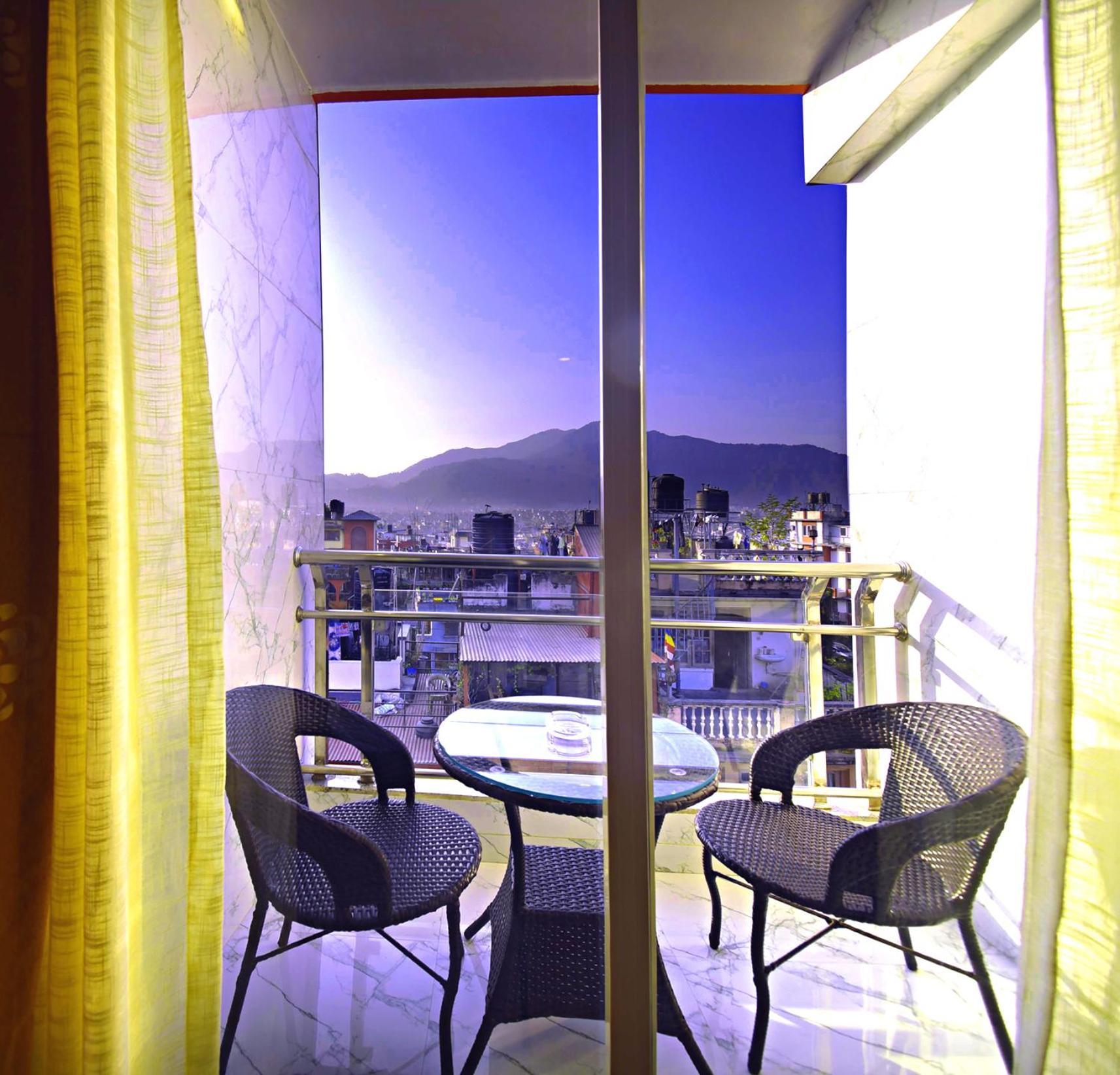 Hotel Simal Катманду Екстериор снимка