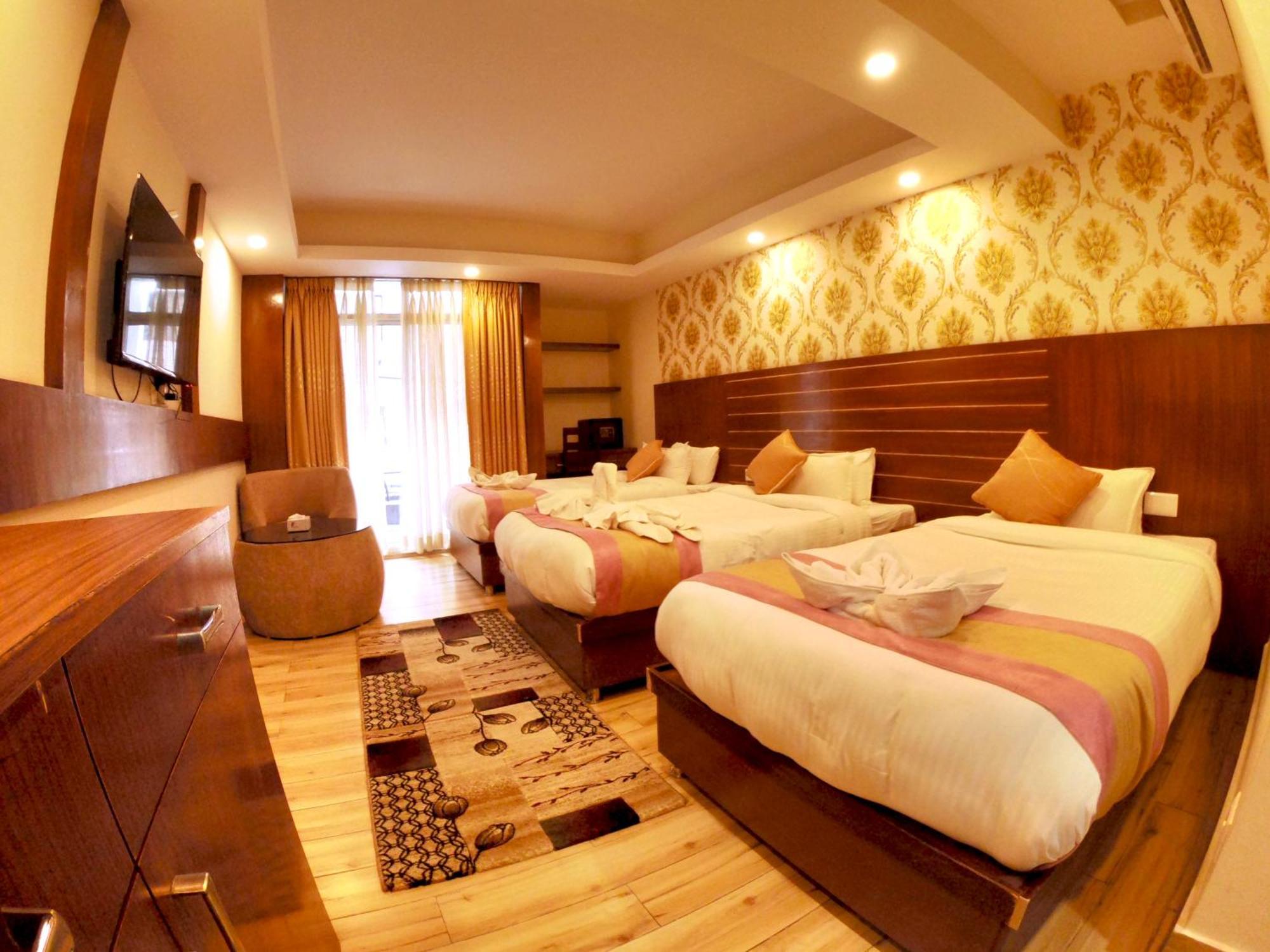 Hotel Simal Катманду Екстериор снимка