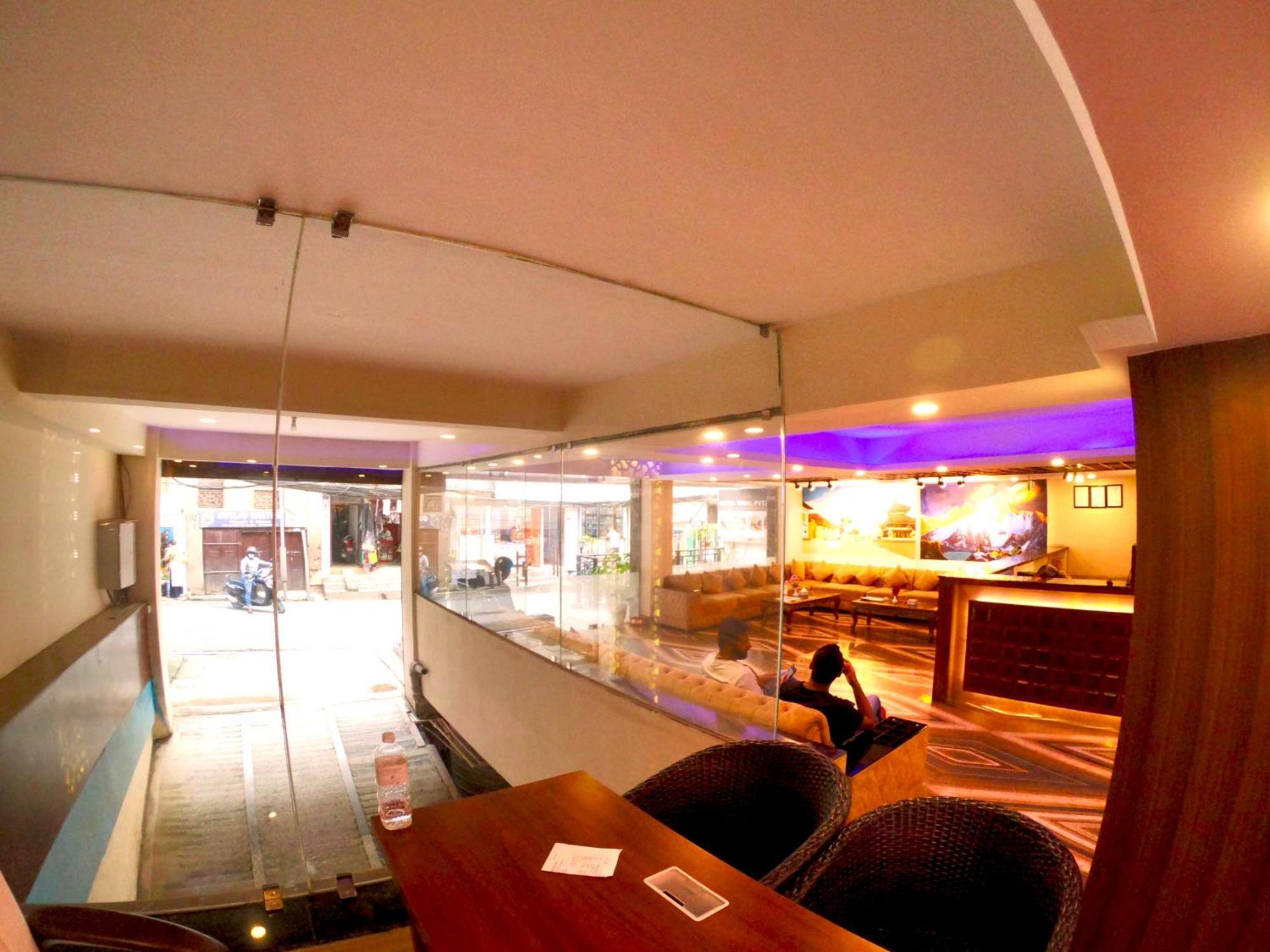 Hotel Simal Катманду Екстериор снимка